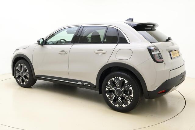 Fiat 600 600e La Prima 54 kWh 156 Pk | DEMO | 400+ Km WLTP | Electrische Achterklep | Adaptieve Cruise Control | Camera Achter | Lederen Bekleding