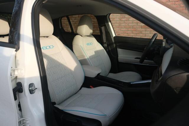 Fiat 600 1.2 Hybrid 110pk DCT6 La Prima | Navi | App Connect | Adaptive Cruise | Climate | Keyless | Camera | Leder | Elektrische Achterklep
