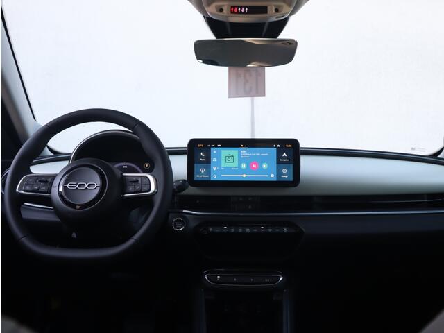 Fiat 600 600e La Prima 54 kWh | Navi | Camera | Carplay | 18"
