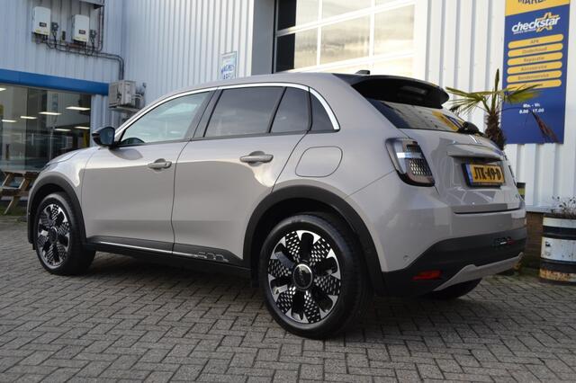 Fiat 600 600e La Prima 54 kWh