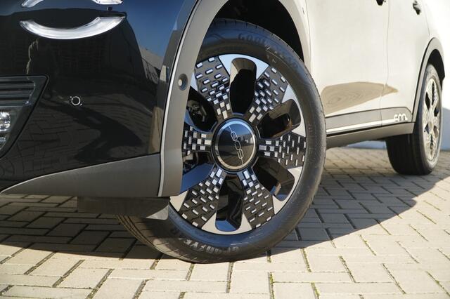 Fiat 600 1.2 Hybrid 145 PK La Prima | Navi | Camera | Carplay