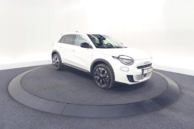 Fiat 600 1.2 Hybrid 100 DCT6 La Prima | Camera | Adaptieve Cruise Control | Dodehoekdetectie | Stoelverwarming