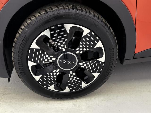 Fiat 600 600e La Prima 54 kWh Leder, Massage, Carplay