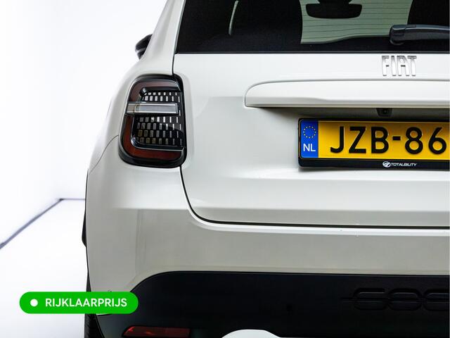 Fiat 600 1.2 Hybrid La Prima | Leer | Stoelverw. | Camera | Adap. Cruise | Sfeerverlichting | Elec. verst. best. stoel met massage en lendesteun | Apple Carplay/Android auto, Navigatie, Led, PDC V+ A, Keyless entry & start