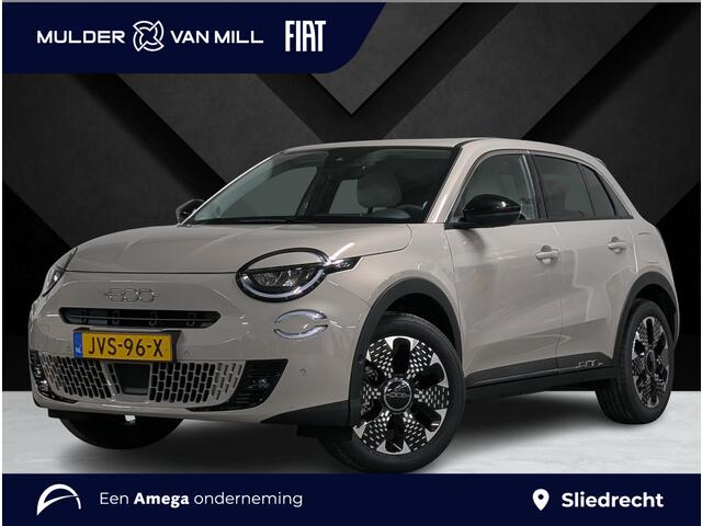 Fiat 600 600e La Prima EV 54kWh 156pk | CAMERA | STOELVERW. | NAVI | APPLE CARPLAY / ANDROID AUTO | KEYLESS ENTRY + START |