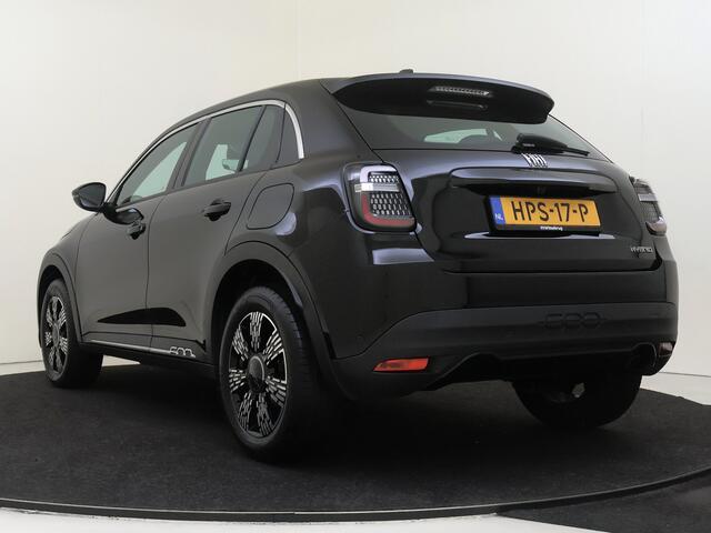 Fiat 600 1.2 Hybrid Urban | Camera | Climate control | Navigatie | Carplay |