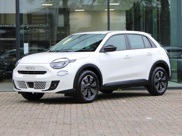 Fiat 600 HYBRID 110 ICON VOORRAAD KORTING