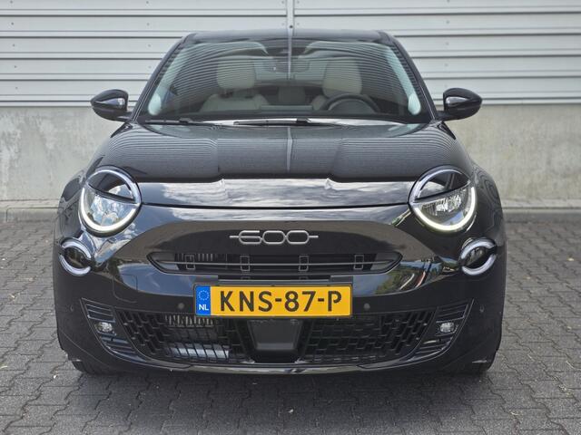 Fiat 600 105PK Hybrid La Prima | Massagestoel | Leder | Full options |