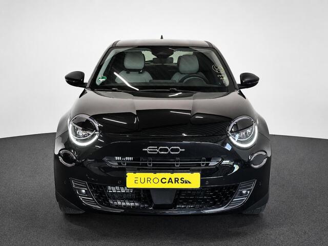 Fiat 600 1.2 Hybrid Icon Wireless CarPlay Stoelverwarming Cruise Control PDC+Camera achter Full LED Virtual Cockpit