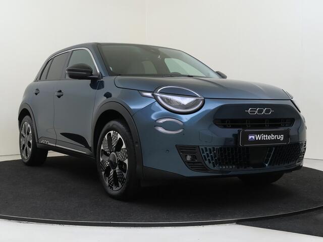 Fiat 600 1.2 Hybrid La Prima YP