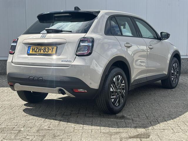 Fiat 600 1.2 Hybrid Icon / Apple Carplay & Android Auto / Cruise Control / Keyless Entry / Achteruitrijcamera / Parkeersensoren voor & achter / Airco /