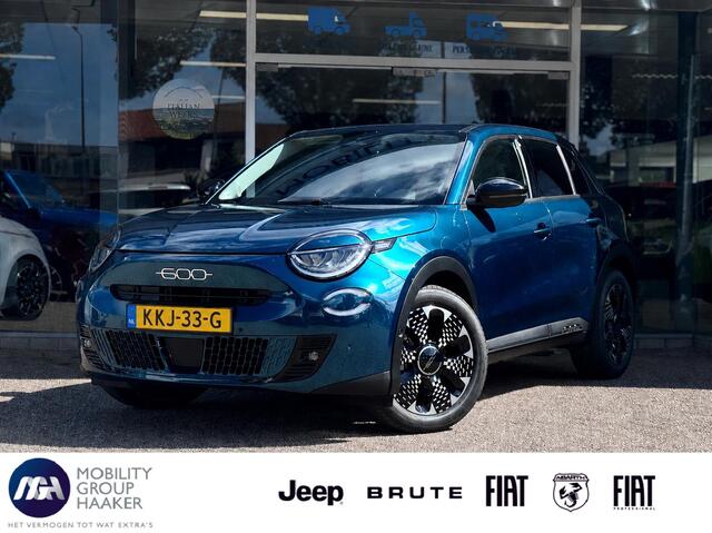 Fiat 600 600e La Prima 54 kWh | Apple-Android | Stoelmassage | Winter Pack