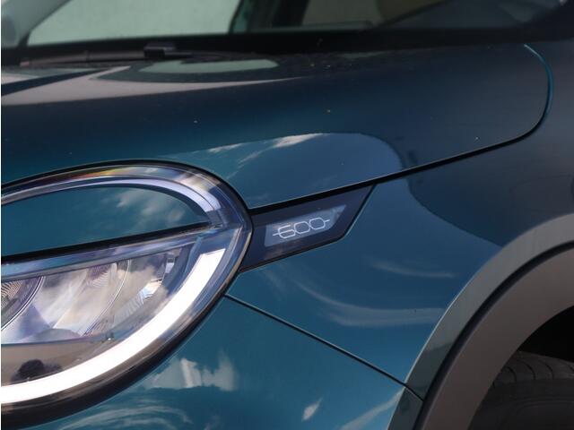 Fiat 600 600e La Prima 54 kWh | Navi | Camera | Carplay | 18"