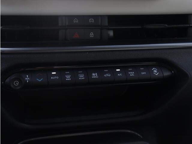 Fiat 600 600e La Prima 54 kWh | Navi | Camera | Carplay | 18"
