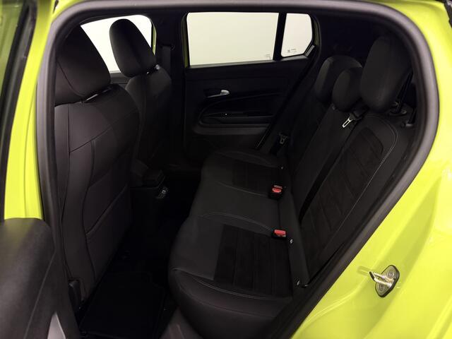 Fiat 600 1.2 Hybrid Sport 145PK Camera, Apple carplay, Rijstrook correctie, velgen, Stoelmassage, Verstelbare stoelen, Stoelverwarming, Cruise control adaptief, 2 Jaar garantie