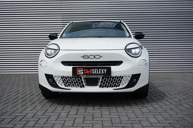 Fiat 600 Hybrid La Prima Automaat LEDER | CLIMA | MASSAGE | MEEST LUXE!