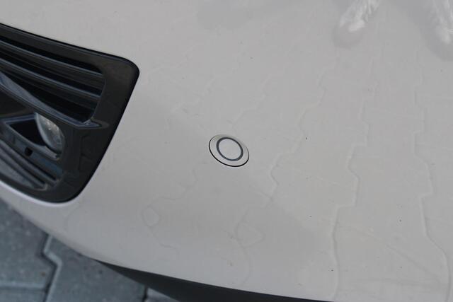 Fiat 600 1.2 Hybrid Urban | Incl. 12 maanden garantie | Stoelverwarming | Apple carplay/Android auto | Cruise control | Climate control | DAB radio | Parkeercamera |