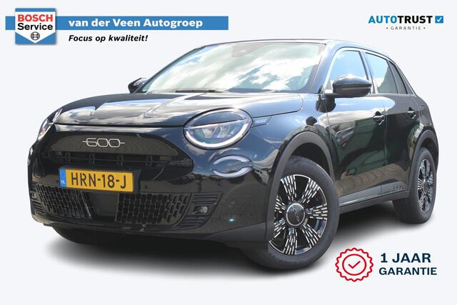 Fiat 600 1.2 Hybrid Urban | Incl. 12 Maanden garantie | Stoelverwarming | Cruise | Airco | Apple Carplay/ Android Auto | Parkeersensoren | Parkeer Camera | Navigatie | Bluetooth |