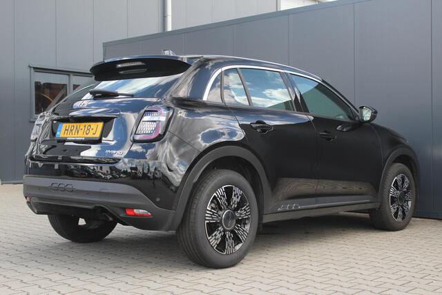Fiat 600 1.2 Hybrid Urban | Incl. 12 Maanden garantie | Stoelverwarming | Cruise | Airco | Apple Carplay/ Android Auto | Parkeersensoren | Parkeer Camera | Navigatie | Bluetooth |