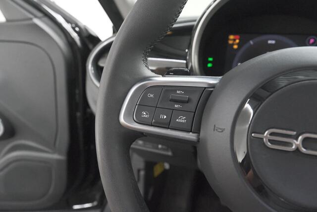Fiat 600 1.2 Hybrid 110 Urban | Camera | Dodehoekdetectie | Keyless | Apple Caprlay