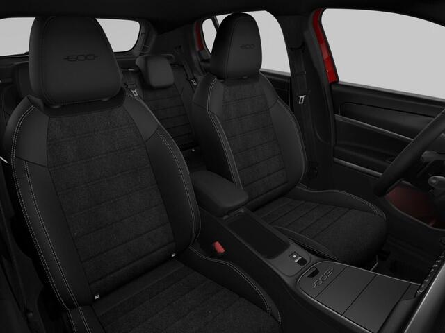 Fiat 600 1.2 Hybrid Sport | Clima | Camera | Adapt. Cruise | BSM | Navi | 18" | Winter Pack | Apple Carplay