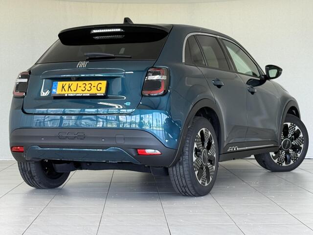 Fiat 600 600e La Prima 54 kWh | Apple-Android | Stoelmassage | Winter Pack