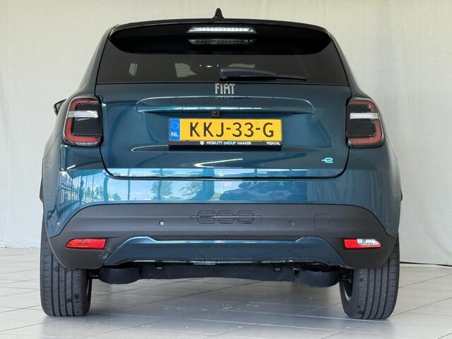 Fiat 600 600e La Prima 54 kWh | Apple-Android | Stoelmassage | Winter Pack