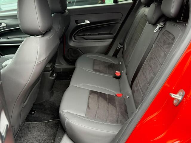Fiat 600 600e Sport 54 kWh | Parkeercamera | Carplay | ACC