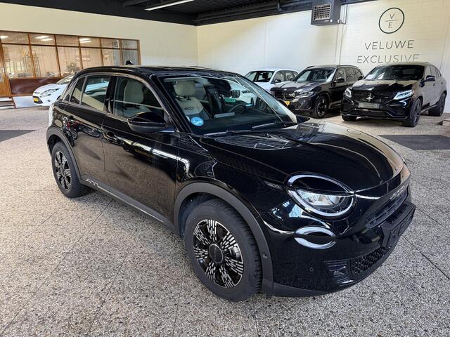 Fiat 600 1.2 Hybrid Urban | LED | 360 Camera | CarPlay | BTW | Clima |
