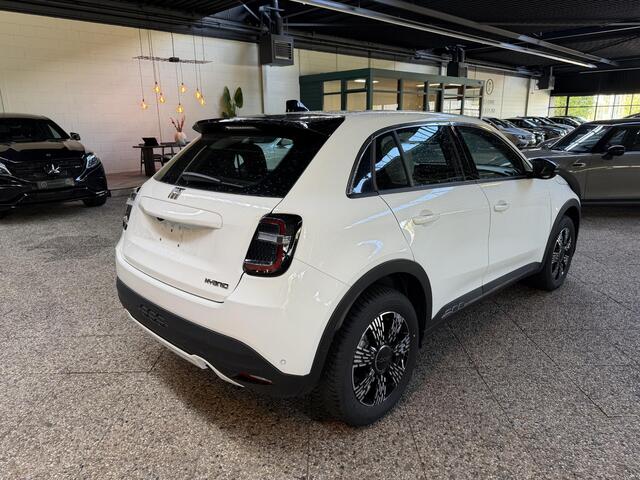 Fiat 600 1.2 Hybrid Urban | LED | 360 Camera | 8.000KM | CarPlay | Clima | BTW |