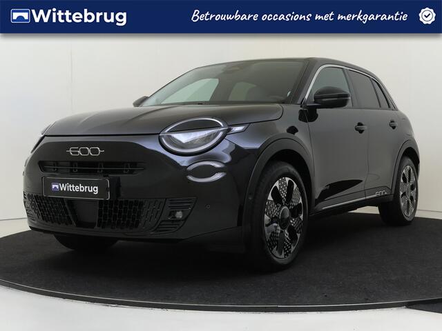 Fiat 600 600e La Prima 54 kWh LUXE VERSIE ! NRM demo deal