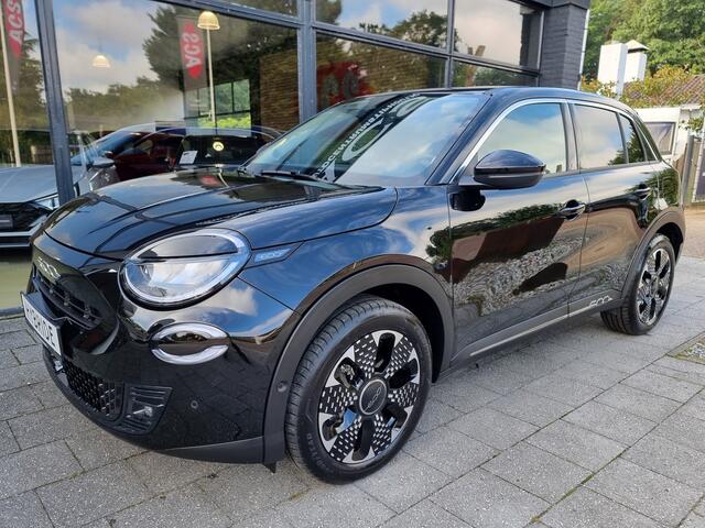 Fiat 600 1.2 Hybrid La Prima | Alle opties | Massage stoel | Fabr. garantie | Incl. BTW | Smetteloze staat!