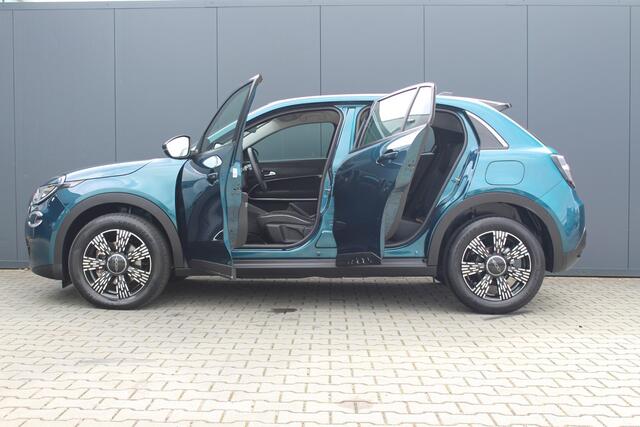 Fiat 600 1.2 Hybrid Urban | Incl. 12 maanden garantie | Cruise | Airco | Lane assist | Apple Carplay/ Android Auto | Parkeersensoren |