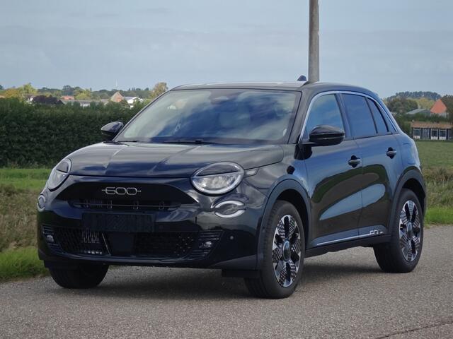 Fiat 600 1.2 Hybrid La Prima