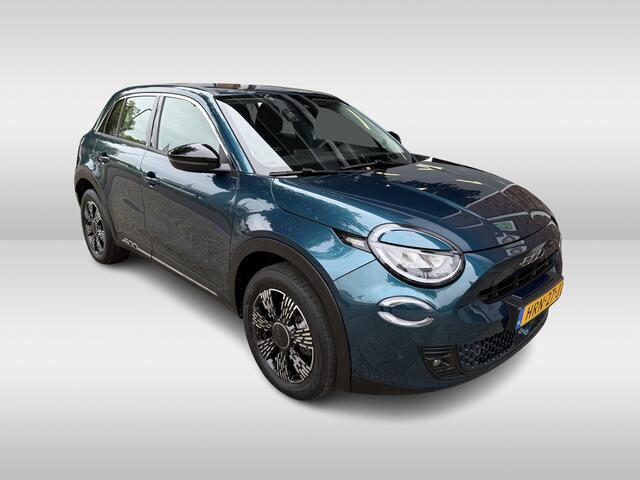 Fiat 600 1.2 Hybrid Urban | stoelverwarming | automaat | applecarplay/android auto | 17 inch velgen |