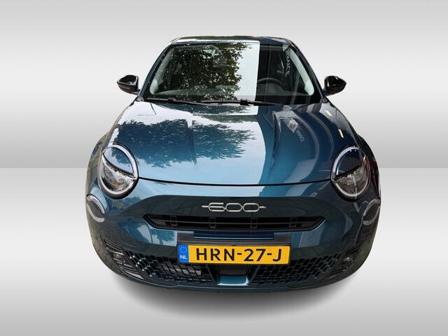 Fiat 600 1.2 Hybrid Urban | stoelverwarming | automaat | applecarplay/android auto | 17 inch velgen |