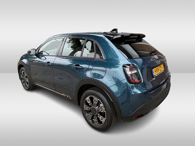 Fiat 600 1.2 Hybrid Urban | stoelverwarming | automaat | applecarplay/android auto | 17 inch velgen |