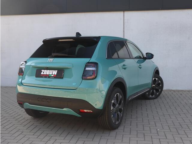 Fiat 600 1.2 Hybrid 110 PK La Prima | Navi | Camera | Carplay | Leder