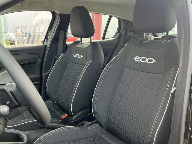 Fiat 600 1.2 Hybrid Pop | Automaat | Carplay | LED koplampen | Parkeersensoren – foto 8