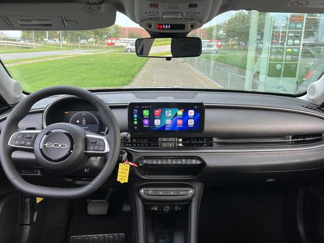 Fiat 600 1.2 Hybrid Pop | Automaat | Carplay | LED koplampen | Parkeersensoren – foto 9
