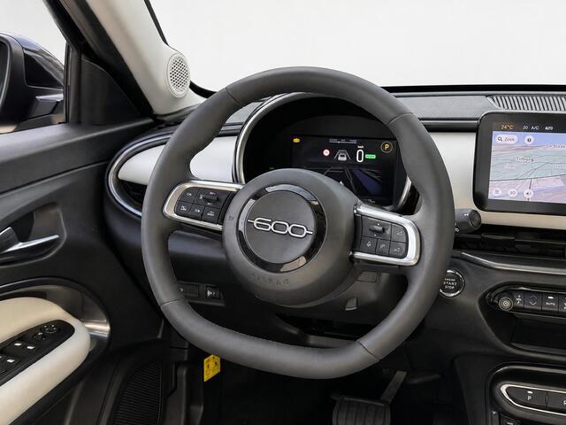 Fiat 600 600e La Prima 54 kWh | Lederen bekleding | Elektrische achterklep | Prijs is rijklaar – foto 8