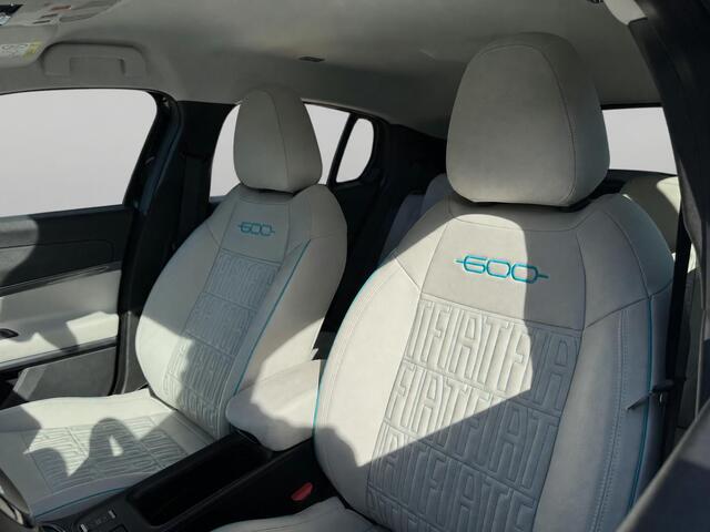 Fiat 600 600e La Prima 54 kWh | Lederen bekleding | Elektrische achterklep | Prijs is rijklaar – foto 9