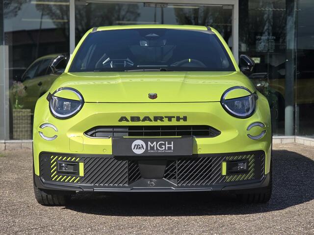 Fiat Abarth 600e Scorpionissima 54 kWh | Apple-Android | Sportstoelen | Parkeercamera