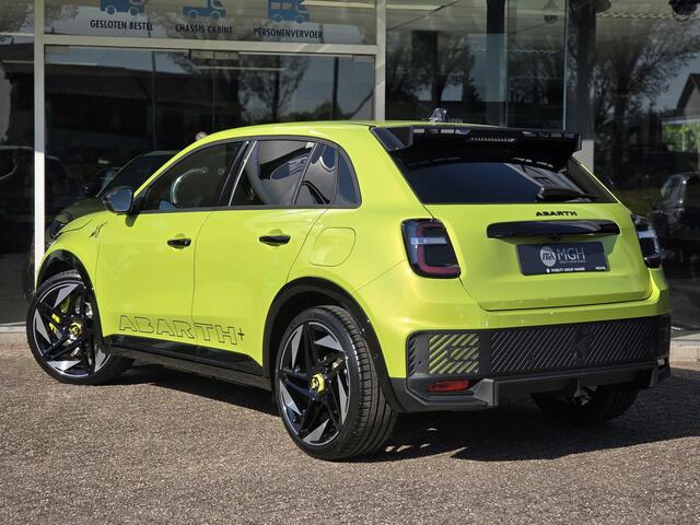 Fiat Abarth 600e Scorpionissima 54 kWh | Apple-Android | Sportstoelen | Parkeercamera