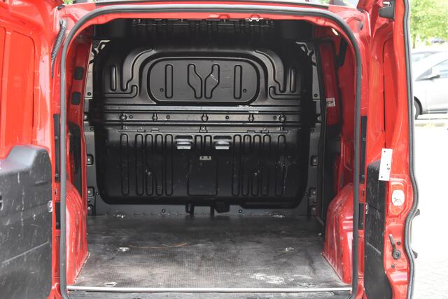 Fiat DOBLO Cargo 1.6 MJ L2H1 Maxi 3-persoons | NAVI | CRUISE CONTR | AIRCO | DAB | DAKDRAGERS | SCHUIFDEUR RECHTS