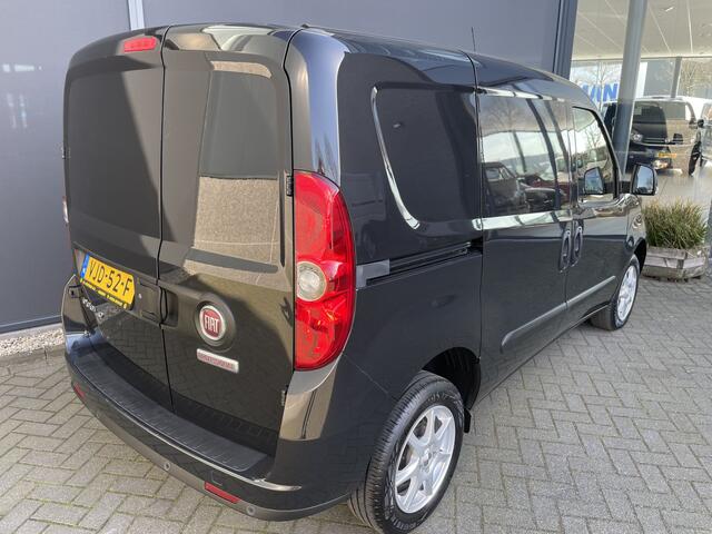 Fiat DOBLO Cargo 1.3 MJ L1H1 SX Cruise control - Zijschuifdeur rechts - tussenschot volledig - Lederen stuurwiel - Parkeersensoren achter - navigatie - radio - Airco