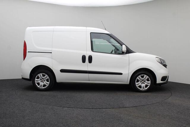 Fiat DOBLO Cargo 1.3 MJ L1H1 SX 2017 | Trekhaak | Navigatie | Spraakbediening | DAB Radio | Parkeersensoren | Stuurwiel Bediening | Nationale Autopas