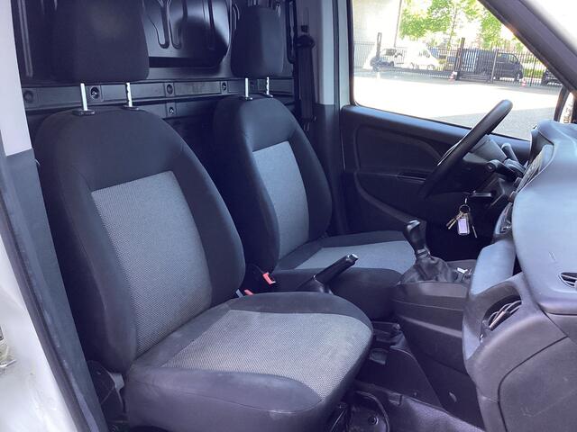 Fiat DOBLO Cargo 1.3 MJ BPM VRIJ! 7x Voorraad NL Auto/ Airco/ Bluetooth/ Betimmering