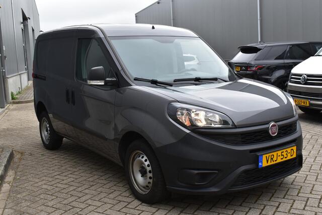 Fiat DOBLO Cargo 1.6 MJ L1H1 23.000KM NAP | Metallic grijs | Betimmerd | Airco | Garantie