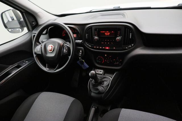 Fiat DOBLO Cargo 1.3 MJ L1H1 Actual 2017 NAP | Airco | Bluetooth | Trekhaak | Elektrische ramen | AUX USB | Zijschuifdeur | Centrale vergrendeling